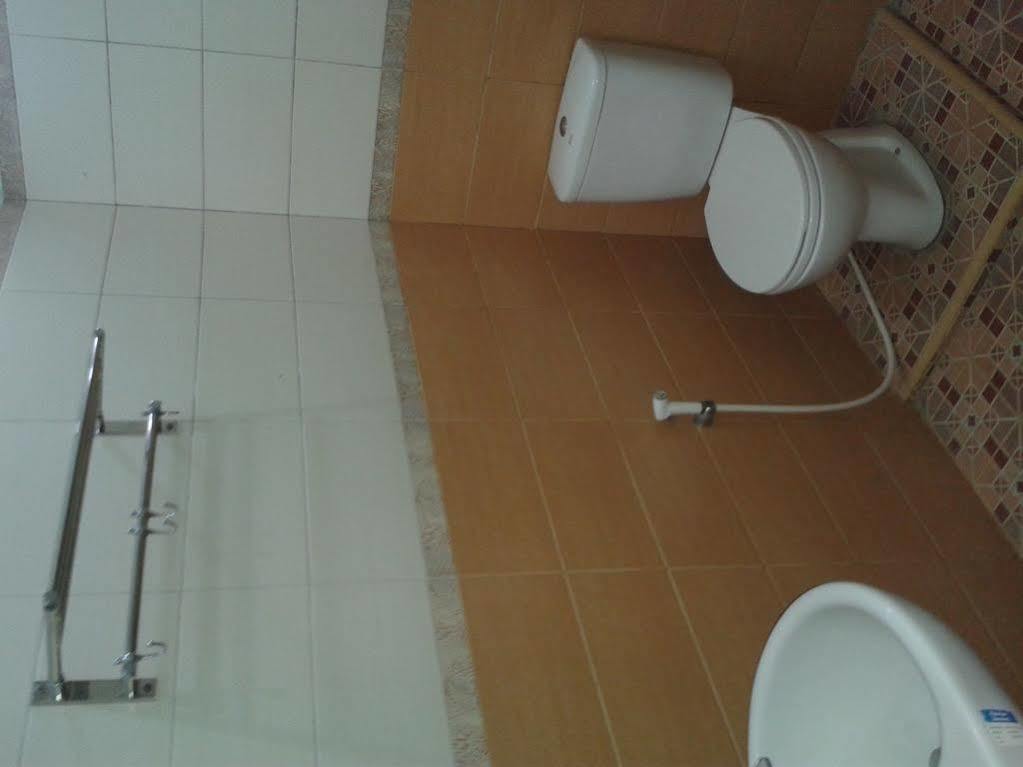 Wisma Mutiara Padang Kültér fotó